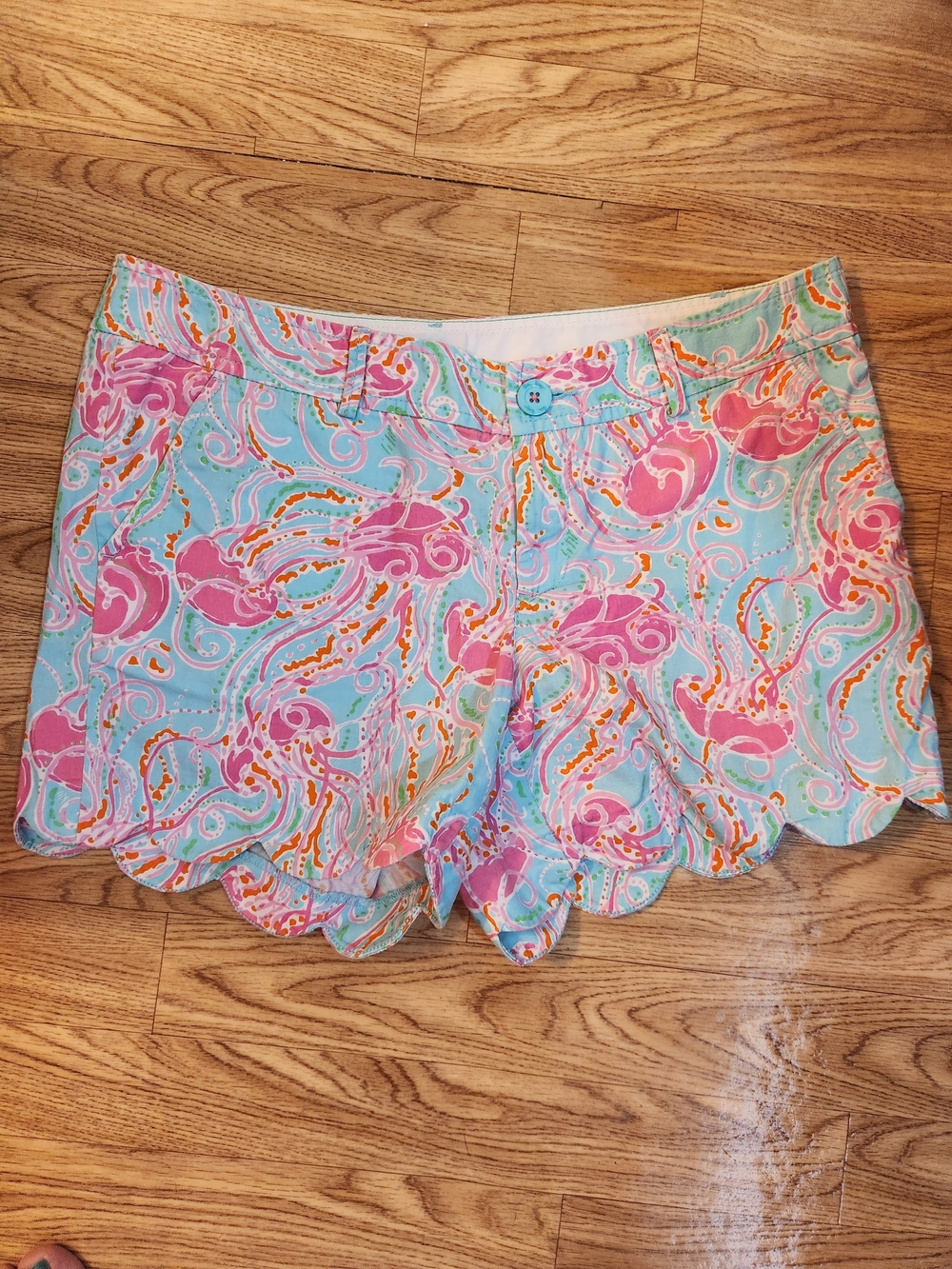 Lilly Pulitzer Pink & Aqua Scalloped Hem Printed Women's Shorts Jellyfish